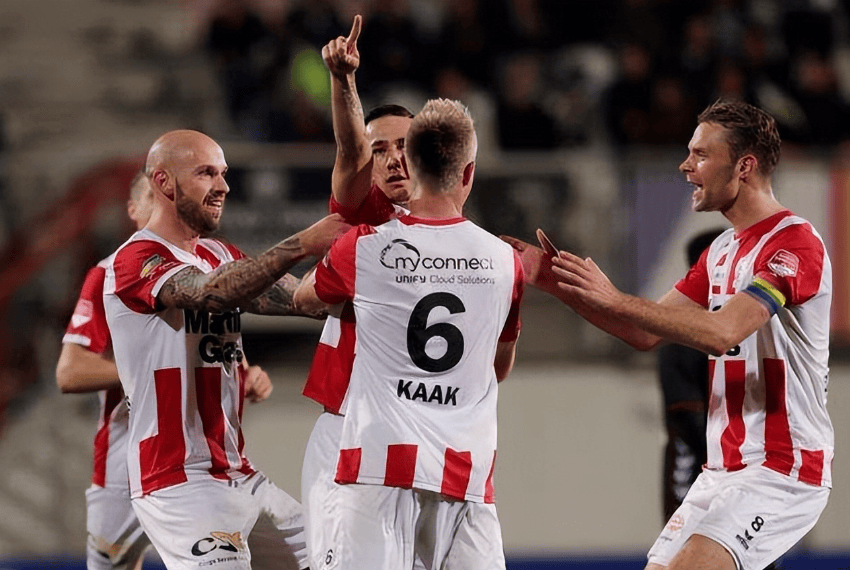 场比赛中同 场比赛中同