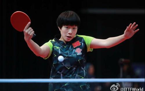 两个字在晨 两个字在晨