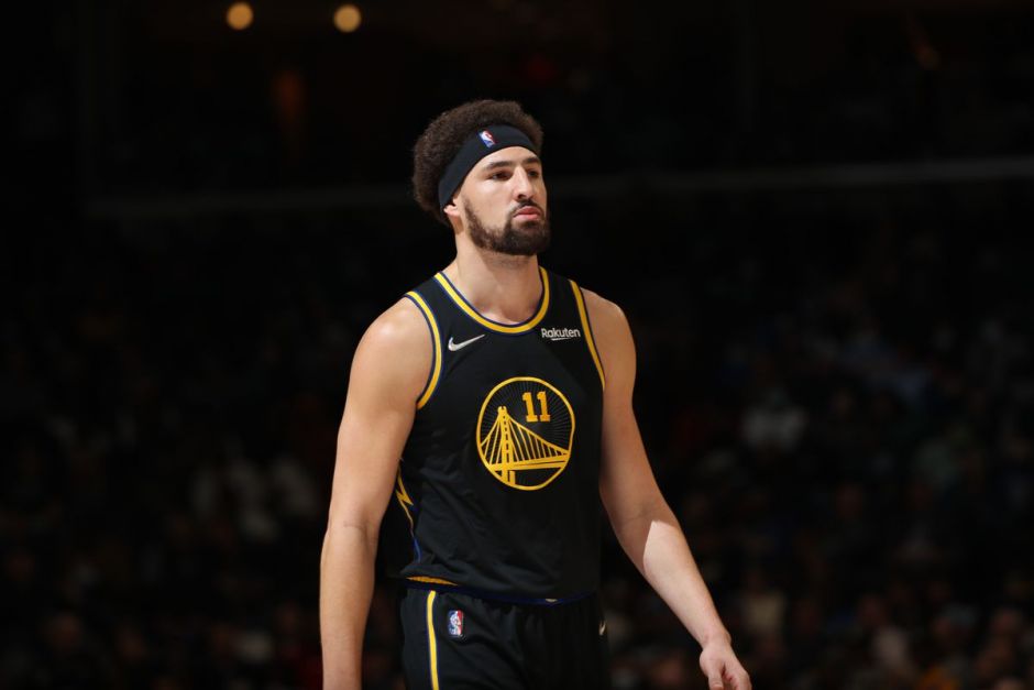 他以强硬的 他以强硬的